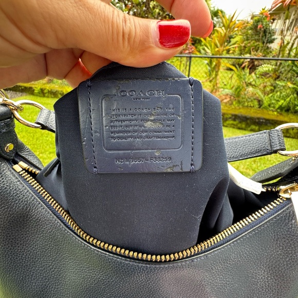 2006 Coach Navy Pebbled Leather Hobo Shoulder Bag Gold Hardware NWOT F38259 - Picture 11 of 14